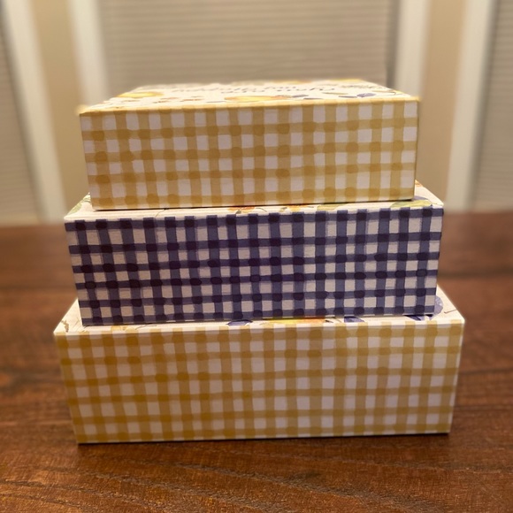 Farmhouse Blue & Yellow Lemon Storage Nesting Box - Picture 5 of 16